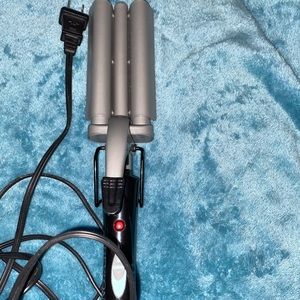 3 barrel curling iron